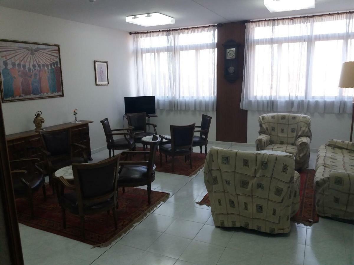 Centro San Viator Hostel Валадоид Екстериор снимка