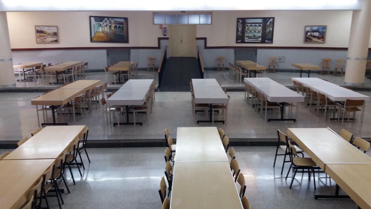 Centro San Viator Hostel Валадоид Екстериор снимка